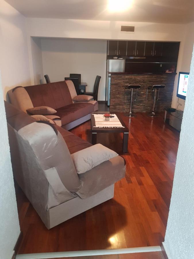 Bujic Apartment Petrovac Екстер'єр фото